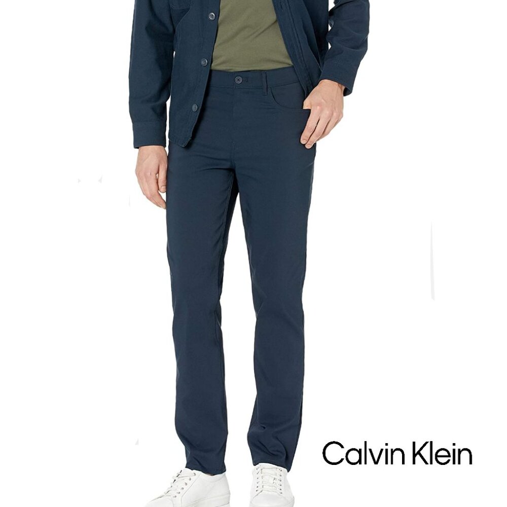 Calvin Klein Men's Straight Leg Navy Chino Pants (33x32)